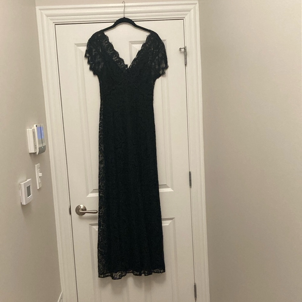 Chic Black Lace Maxi Dress
